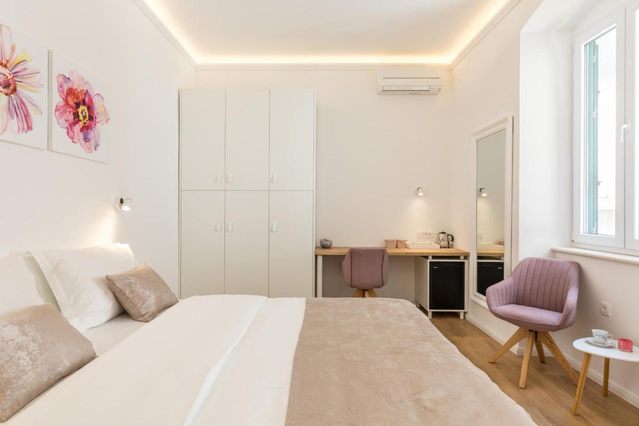 Maniva Old Town Luxury Rooms - Prime Spot By Riva Promenade 斯普利特 外观 照片