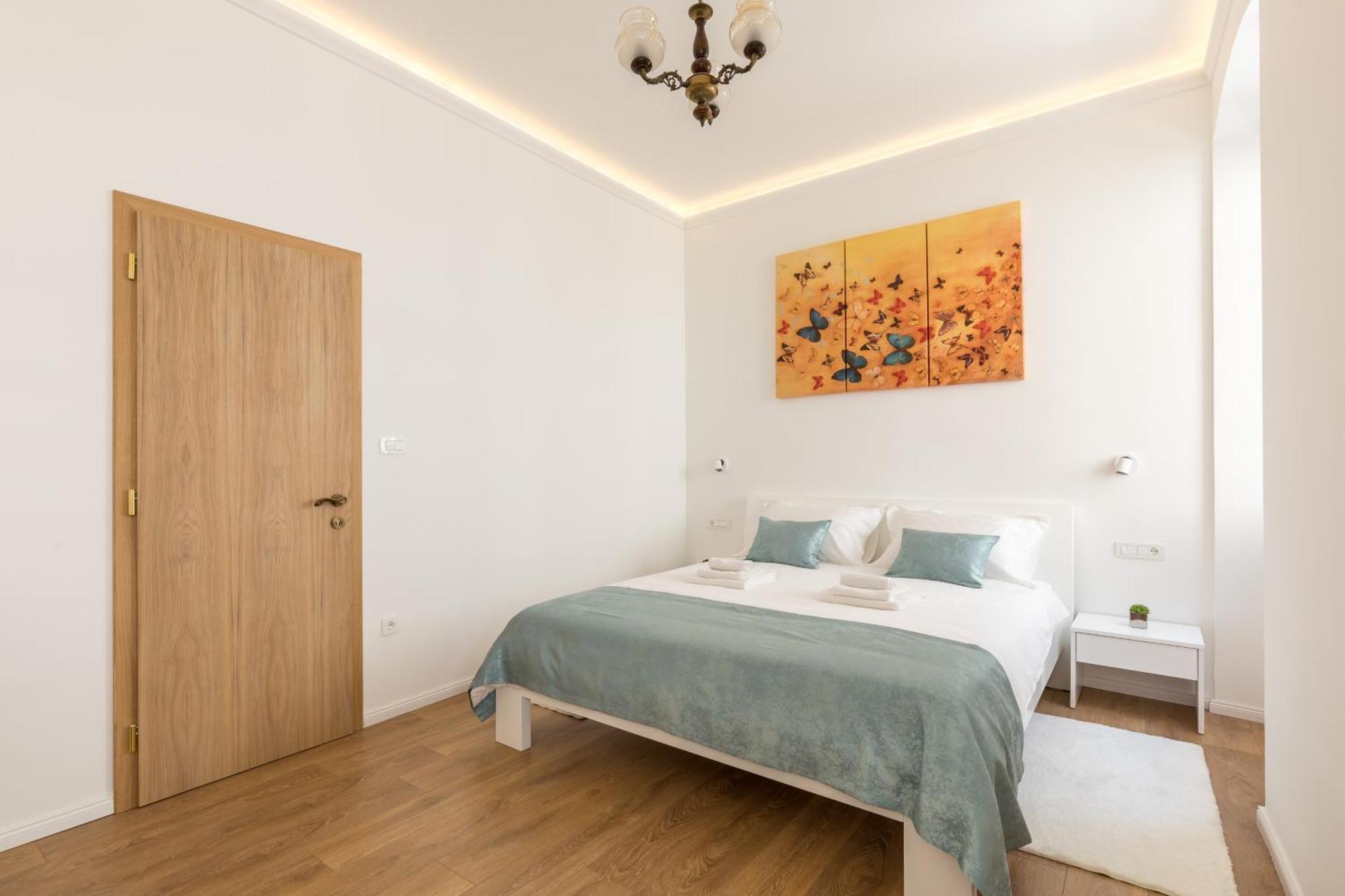 Maniva Old Town Luxury Rooms - Prime Spot By Riva Promenade 斯普利特 外观 照片